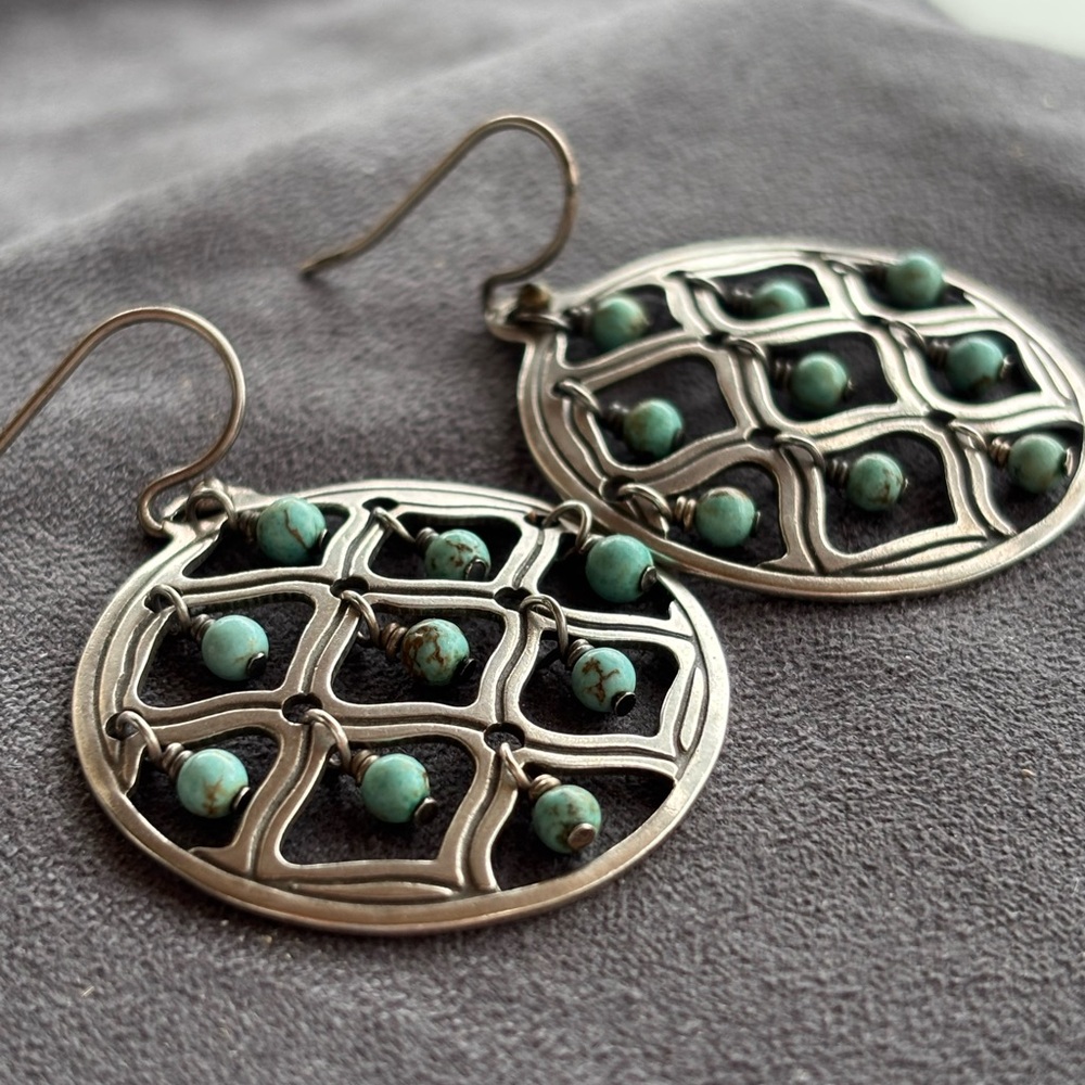Silpada 925 Sterling Silver Howlite Bead Round Cutout Blue W1682 Earrings - Picture 2 of 6